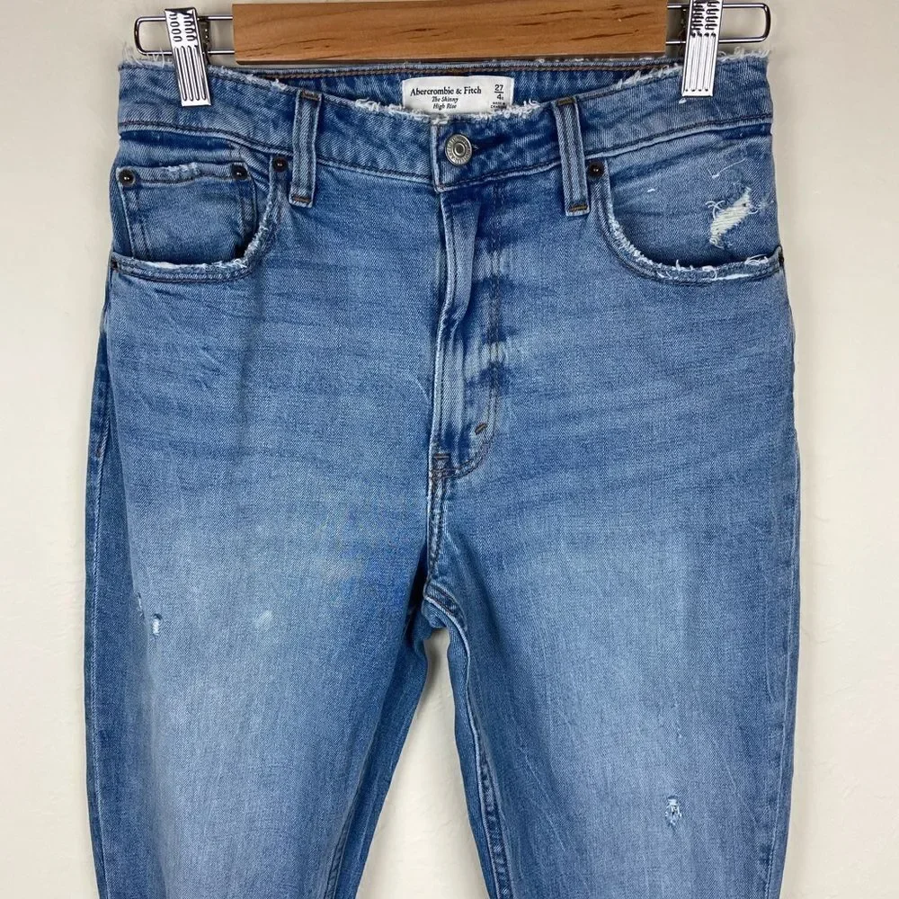 Abercrombie & Fitch Skinny High-Rise Curve Love Distressed Jeans
